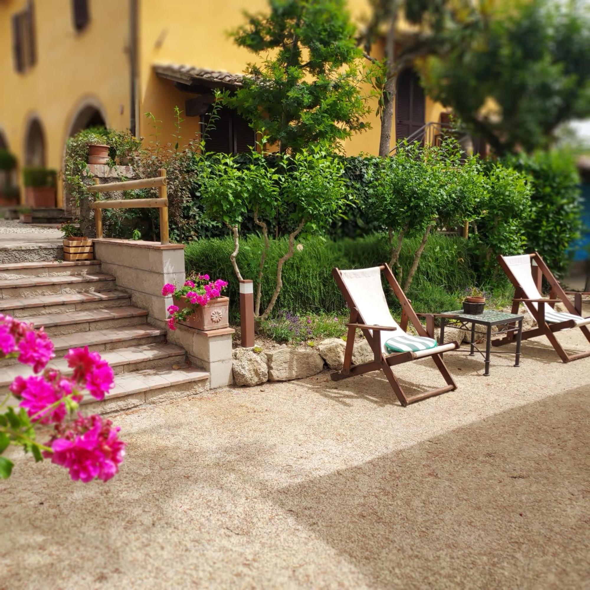 Agriturismo Il Colle Сієна Екстер'єр фото