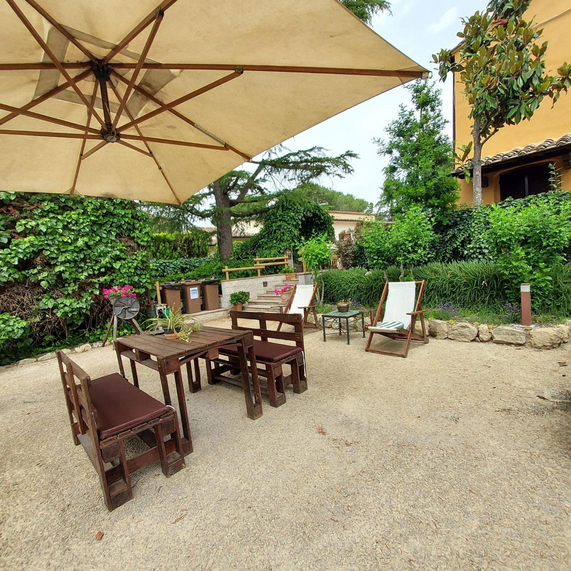 Agriturismo Il Colle Сієна Екстер'єр фото